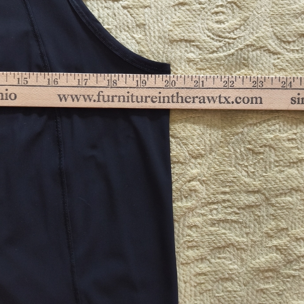 Lululemon Sculpt Black Sleeveless Tank Top - Picture 6 of 13